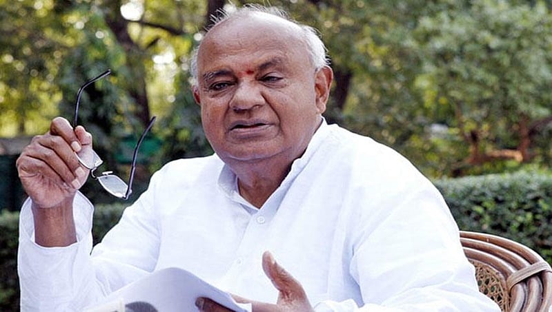 ಸಚಿವ ಸಂಪುಟ ರಚನೆಗೆ ಜ್ಯೋತಿಷಿಗಳ ಸಲಹೆ ಕೇಳಿದ ದೇವೇಗೌಡರು!