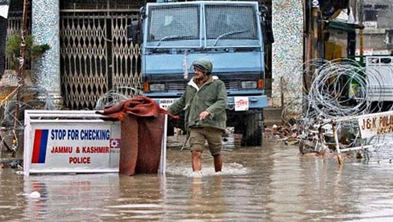 ಭಾರೀ ಮಳೆ: ಜಮ್ಮು-ಕಾಶ್ಮೀರದಲ್ಲಿ ಪ್ರವಾಹ ಎಚ್ಚರಿಕೆ; ಅಮರನಾಥ ಯಾತ್ರೆ ಸ್ಥಗಿತ