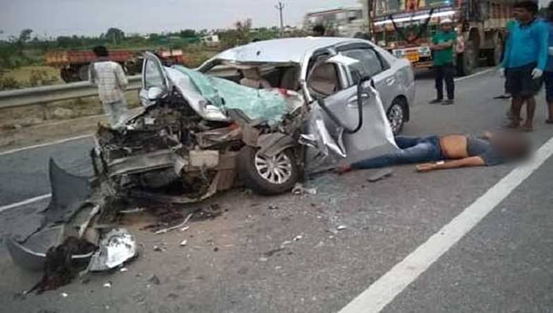 ಹೃದಯ ವಿದ್ರಾವಕ: ತಾಯಿಯ ಅಂತ್ಯಕ್ರಿಯೆಗೆ ತೆರಳುತ್ತಿದ್ದಾಗ ಸಂಭವಿಸಿದ ಅಪಘಾತದಲ್ಲಿ ಮಗ ಸಾವು!