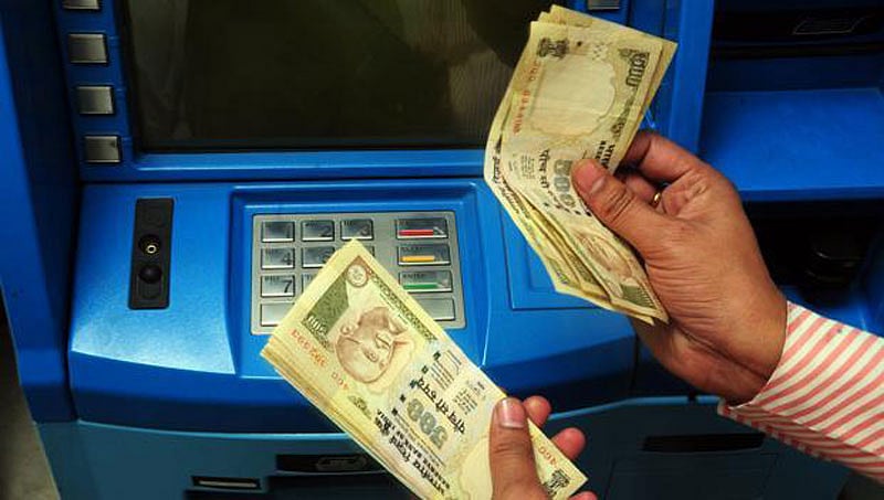 'ಪತ್ನಿಯ ಎಟಿಎಂ ಕಾರ್ಡನ್ನು ಪತಿಯು ಬಳಸುವಂತಿಲ್ಲ'; ಎಸ್ ಬಿಐ ವಾದಕ್ಕೆ ಮನ್ನಣೆ ನೀಡಿದ ಕೋರ್ಟ್