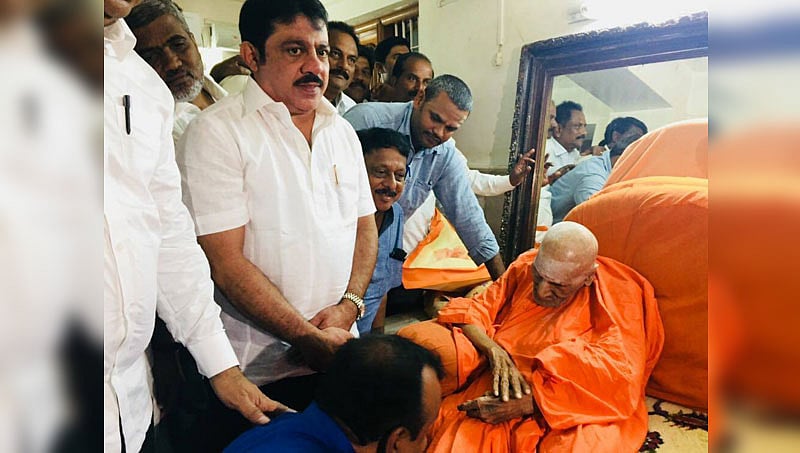 ಇಂಗ್ಲೀಷ್ ನಲ್ಲಿ ಪ್ರಮಾಣ ವಚನ: ಕನ್ನಡ ಕಲಿಯದೇ ಇದ್ದದ್ದು ನನ್ನ ದುರಾದೃಷ್ಟ: ಸಚಿವ ಜಮೀರ್ ಅಹಮದ್