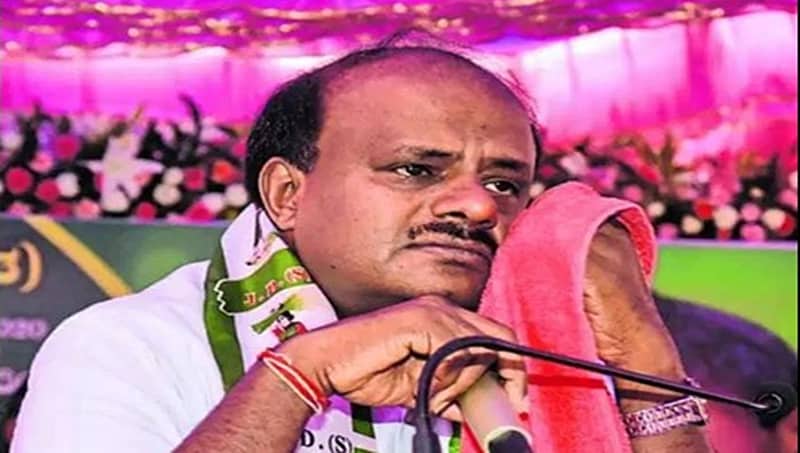 ಸಿಎಂ ಕುಮಾರಸ್ವಾಮಿ ಕಣ್ಣೀರಿಗೆ ಕಾಂಗ್ರೆಸ್ ಮುಖಂಡರೇ ಕಾರಣ: ಕೆಬಿ ಕೋಳಿವಾಡ