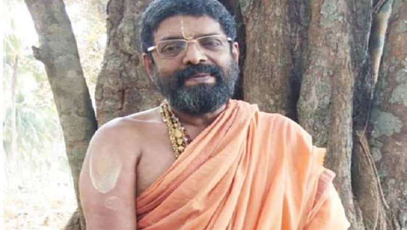 ಪಟ್ಟದ ದೇವರ ಹಿಂದಿರುಗಿಸದಿದ್ದರೆ ಕ್ರಿಮಿನಲ್ ಕೇಸ್: ಶಿರೂರು ಶ್ರೀಗಳ ಎಚ್ಚರಿಕೆ