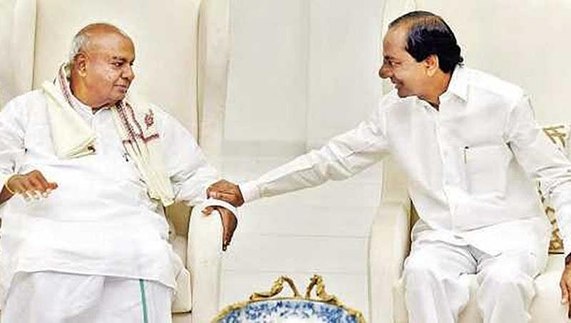 ತೆಲಂಗಾಣ ಸಿಎಂ ಜೊತೆ ದೇವೇಗೌಡ ಭೇಟಿ, ಮಾತುಕತೆ
