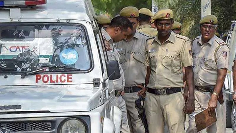ಉಗ್ರರ ಸಂಚು ವಿಫಲ, ನೋಯ್ಡಾದಲ್ಲಿ ಬಾಂಗ್ಲಾ ಮೂಲದ ಇಬ್ಬರು ಭಯೋತ್ಪಾದಕರ ಬಂಧನ