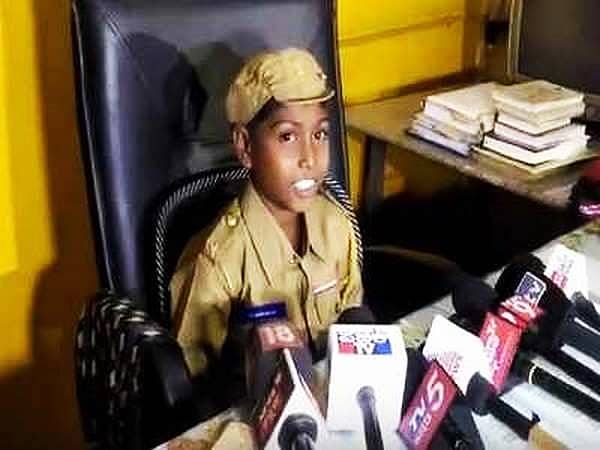 ಈ 12 ವರ್ಷದ ಬಾಲಕ ಒಂದು ದಿನದ ಪೋಲೀಸ್ ಇನ್ಸ್ ಪೆಕ್ಟರ್!