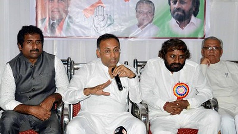 ಪ್ರಧಾನಿ ಮೋದಿ  ದೇಶದ ಸರ್ವಾಧಿಕಾರಿ- ದಿನೇಶ್ ಗುಂಡೂರಾವ್
