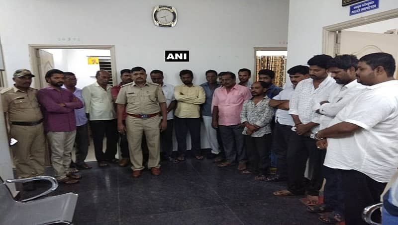ಕಲಬುರಗಿ: ಕ್ಲಬ್ ಮೇಲೆ ಪೊಲೀಸರ ದಾಳಿ, 18 ಮಂದಿ ಬಂಧನ