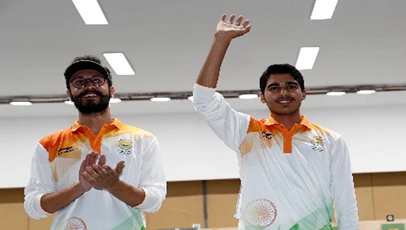 ಏಷ್ಯಾನ್ ಗೇಮ್ಸ್ 2018: ಏರ್ ಪಿಸ್ತೂಲ್ನಲ್ಲಿ ಸೌರಭ್ಗೆ ಚಿನ್ನ, ಅಭಿಶೇಕ್ಗೆ ಕಂಚು!