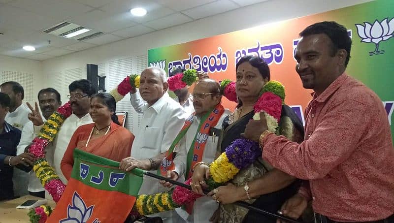 ಬಿಜೆಪಿ ಸೇರಿದ ಕಾಂಗ್ರೆಸ್ ಮಾಜಿ ಸಚಿವ ಬಾಬುರಾವ್ ಚಿಂಚನಸೂರು
