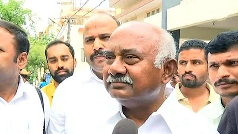 ರಾಹುಲ್ ಪ್ರಧಾನಿ ಮೋದಿ ಅಪ್ಪಿದ ರೀತಿ ಬಾಲಿಶವಾಗಿತ್ತು: ಜೆಡಿಎಸ್ ಅಧ್ಯಕ್ಷ ವಿಶ್ವನಾಥ್