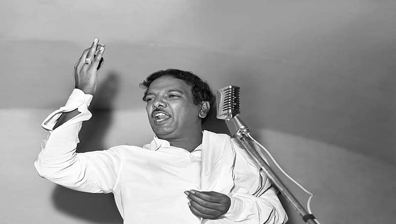 ಮೊದಲ ಬಾರಿಗೆ ರಾಷ್ಟ್ರಧ್ವಜ ಹಾರಿಸಿದ ಮುಖ್ಯಮಂತ್ರಿ ಕರುಣಾನಿಧಿ