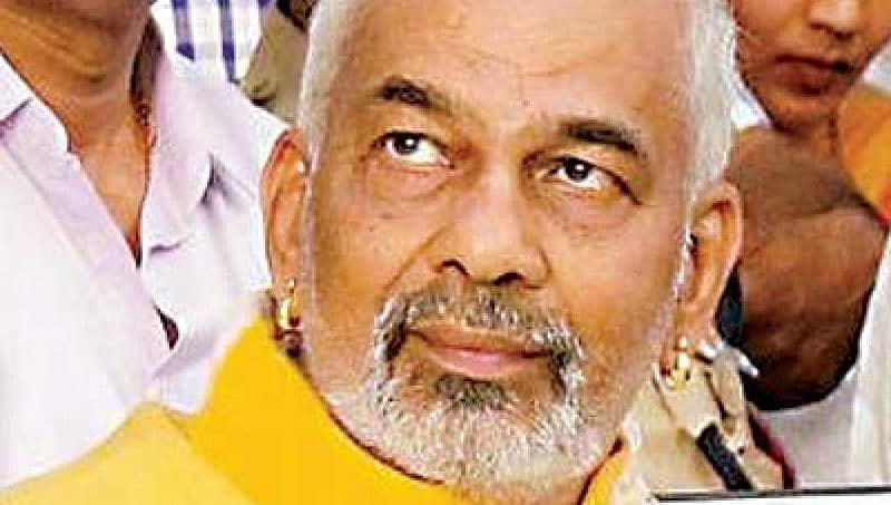 ದೇವೇಗೌಡ ಕುಟುಂಬದ ವಿರುದ್ಧ ಭೂಕಬಳಿಕೆ ಆರೋಪ: ಸಮ್ಮಿಶ್ರ ಸರ್ಕಾರಕ್ಕೆ ಮುಜುಗರ ತಂದ ಎ.ಮಂಜು!
