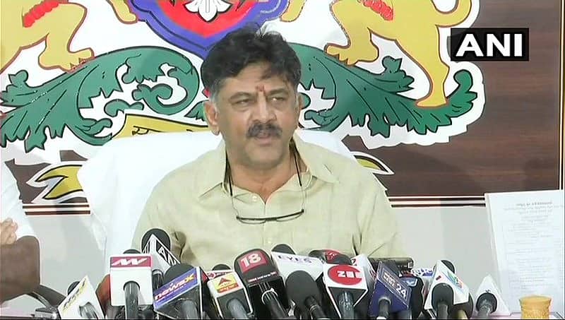 ಹವಾಲಾ ದಂಧೆಯಲ್ಲಿ ಭಾಗಿಯಾಗಿಲ್ಲ, ಹೆದರಿ ಏಲ್ಲಿಯೂ ಓಡಿ ಹೋಗಲ್ಲ: ಡಿಕೆ ಶಿವಕುಮಾರ್