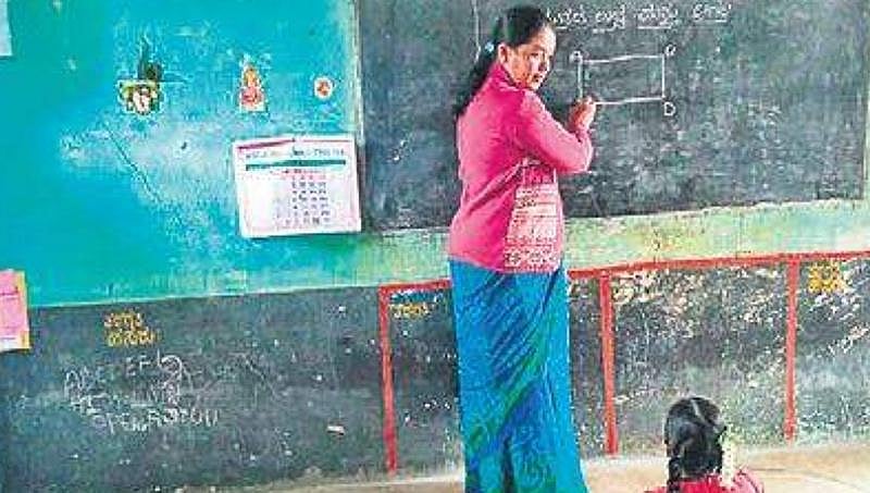 ಓರ್ವ ಬಾಲಕಿಗಾಗಿ ಮತ್ತೆ ಆರಂಭವಾಯ್ತು ಸರ್ಕಾರಿ ಶಾಲೆ: ನಿರಂತರ ಹೋರಾಟದ ಬಳಿಕ ಶಾಲೆ ತೆರೆದ ಸರ್ಕಾರ!