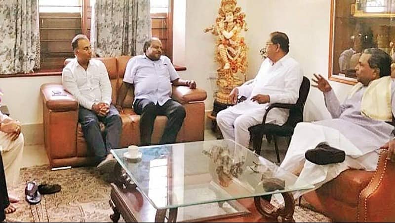 ಸಚಿವ ಸಂಪುಟ ವಿಸ್ತರಣೆ: ಕಾಂಗ್ರೆಸ್ ಗೆ ಮತ್ತೊಂದು ಸುತ್ತಿನ ತಲೆನೋವು; ಬಂಡಾಯ ಶಾಸಕರಿಗೆ ಬಂಪರ್ ಚಾನ್ಸ್!