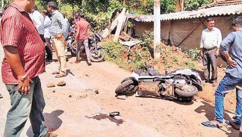 ಮಡಿಕೇರಿ: ರಸ್ತೆ ಗುಂಡಿ ತಪ್ಪಿಸಲು ಹೋದ ಸ್ಕೂಟಿಗೆ ಲಾರಿ ಡಿಕ್ಕಿ, ವ್ಯಕ್ತಿ ಸಾವು