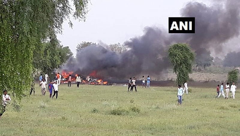ವಾಯು ಸೇನೆಯ ಮಿಗ್ 27 ಯುದ್ಧ ವಿಮಾನ ಪತನ, ಪ್ರಾಣಾಪಾಯದಿಂದ ಪೈಲಟ್ ಪಾರು