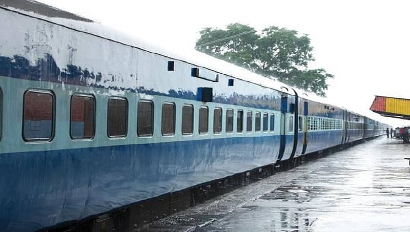 ಪ್ರಯಾಣಿಕರ ಗಮನಕ್ಕೆ: ರೈಲು ಪ್ರಯಾಣ ಮುಕ್ತಾಯಕ್ಕೆ 30 ನಿಮಿಷ ಮುಂಚೆ ಬ್ಲಾಂಕೆಟ್ ವಾಪಸ್ ಕೊಡಬೇಕು!
