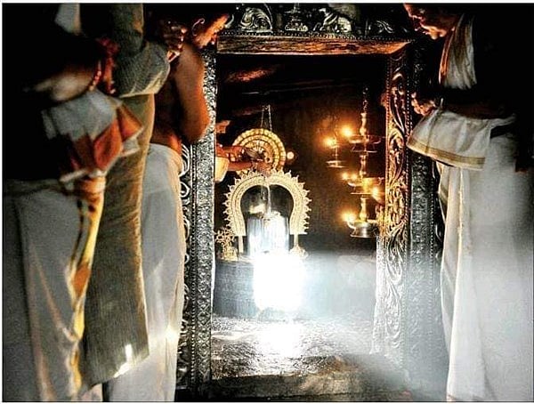 ಗವಿಗಂಗಾಧರೇಶ್ವರ ದೇವಾಲಯದ ಶಿವಲಿಂಗ ಸ್ಪರ್ಶಿಸಿದ ಸೂರ್ಯ ರಶ್ಮಿ