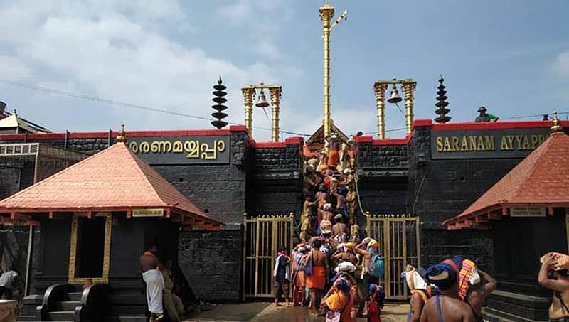 ಮಹಿಳೆಯರ ಪ್ರವೇಶ ಬೆನ್ನಲ್ಲೇ ಶಬರಿಮಲೆ ದೇಗುಲ ಬಂದ್: ಶುದ್ಧೀಕರಣಕ್ಕಾಗಿ ದರ್ಶನ ಸ್ಥಗಿತ!
