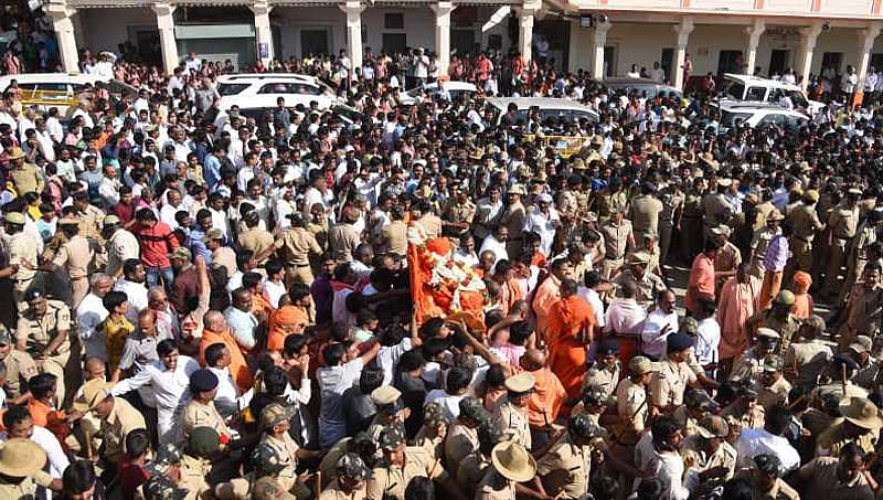 ಶ್ರೀಮಠದತ್ತ ಭಕ್ತ ಸಾಗರ; ಅಂತಿಮ ದರ್ಶನಕ್ಕೆ ಪ್ರಧಾನಿ ಮೋದಿ ಗೈರು