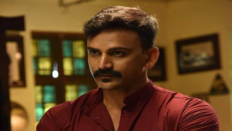 ತೋತಾಪುರಿ ಸಿನಿಮಾ ಆರಿಸಿಕೊಳ್ಳಲು ನಿರ್ದೇಶಕ ವಿಜಯ ಪ್ರಸಾದ್ ಕಾರಣ: ಧನಂಜಯ್