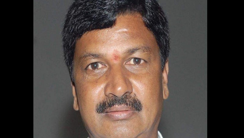 ರಮೇಶ್ ಜಾರಕಿಹೊಳಿಗೆ ಕೆಪಿಸಿಸಿ ಖಡಕ್ ಎಚ್ಚರಿಕೆ: ಸಂಧಾನಕ್ಕೆ ಬೆಳಗಾವಿಗೆ ವೇಣುಗೋಪಾಲ್!