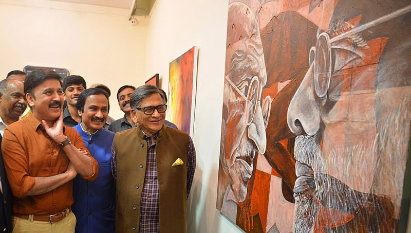 ಚಿತ್ರಪ್ರೇಮಿಗಳೇ, ಕುಮಾರ ಕೃಪಾ ರಸ್ತೆಯಲ್ಲಿ ನಡೆಯುತ್ತಿದೆ ಚಿತ್ರಸಂತೆ, ಭೇಟಿ ನೀಡಿ
