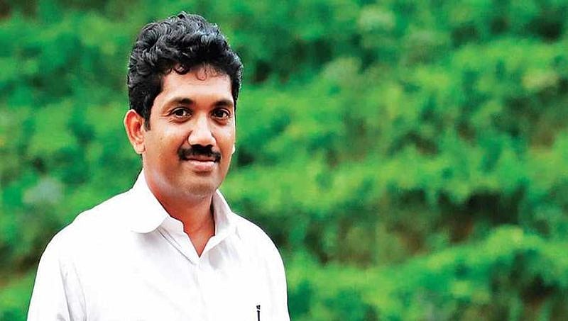 20 ಮಂದಿ ಭೂರಹಿತರಿಗೆ ತನ್ನ ಆಸ್ತಿಯನ್ನೇ ದಾನ ಮಾಡಿದ ಕೇರಳ ಯುವ ಕಾಂಗ್ರೆಸ್ ಮುಖಂಡ!