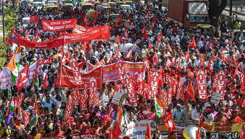 ಭಾರತ್ ಬಂದ್: ಮೊದಲ ದಿನ ಮಿಶ್ರ ಪ್ರತಿಕ್ರಿಯೆ, ಕೇರಳ ಸಂಪೂರ್ಣ ಸ್ತಬ್ಧ