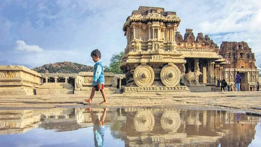 ಸತತ ಮಳೆ: ಹಂಪಿಯ ಐತಿಹಾಸಿಕ 16 ಕಂಬದ ಮಂಟಪ ಕುಸಿತ