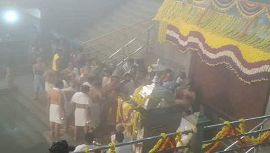 ಕಾವೇರಿ ತೀರ್ಥೋದ್ಭವ: ತೀರ್ಥರೂಪಿಣಿಯಾಗಿ ಭಕ್ತರಿಗೆ ದರ್ಶನ ನೀಡಿದ ಕಾವೇರಿ!