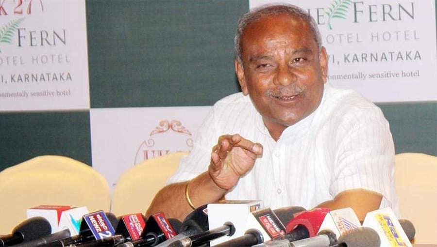 ಮಹಾರಾಷ್ಟ್ರದ 3, ಉ.ಕರ್ನಾಟಕದ 13 ಜಿಲ್ಲೆ ಸೇರಿಸಿ ಪ್ರತ್ಯೇಕ ರಾಜ್ಯ: ಮತ್ತೆ ಉಮೇಶ ಕತ್ತಿ ವಿವಾದ
