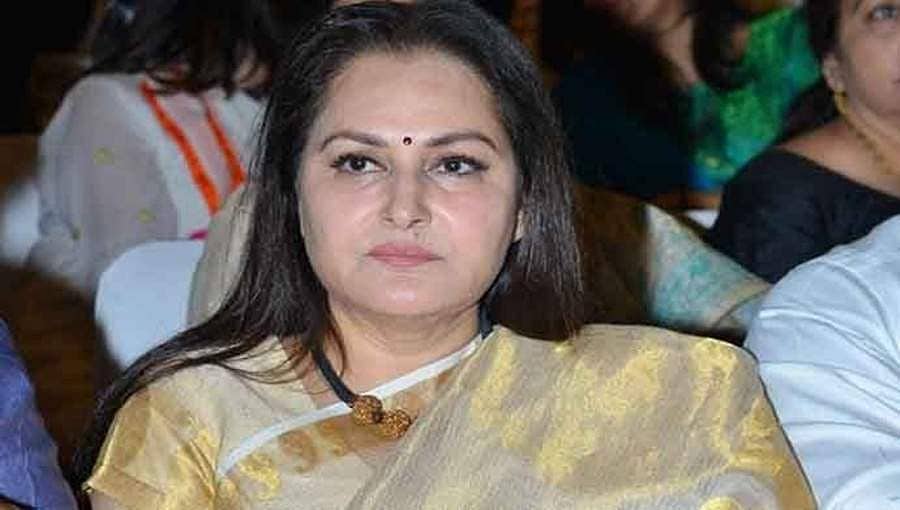 ಮಹಿಳೆಯರ ಕಣ್ಣೀರಿನ ಶಾಪ ಇದು: ಅಜಂಖಾನ್ ಕುಸಿದುಬಿದ್ದಿದ್ದಕ್ಕೆ ಜಯಪ್ರದ ಪ್ರತಿಕ್ರಿಯೆ