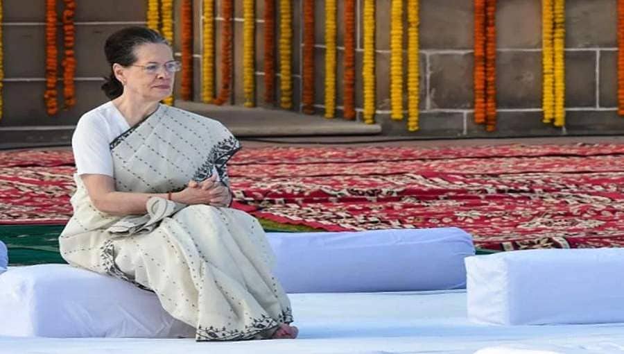 ದೇಶದ ಇಂದಿನ ಪರಿಸ್ಥಿತಿ ನೋಡಿ ಗಾಂಧೀಜಿ ಆತ್ಮ ನೊಂದಿರಬಹುದು; ಸೋನಿಯಾ ಗಾಂಧಿ