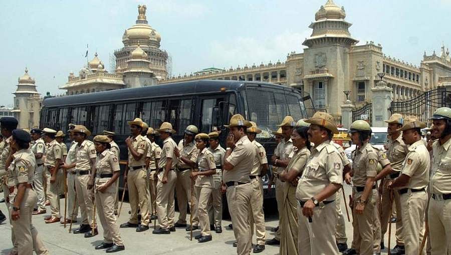 ಐವರು ಐಪಿಎಸ್ ಅಧಿಕಾರಿಗಳ ವರ್ಗಮಾಡಿ ರಾಜ್ಯ ಸರ್ಕಾರ ಆದೇಶ