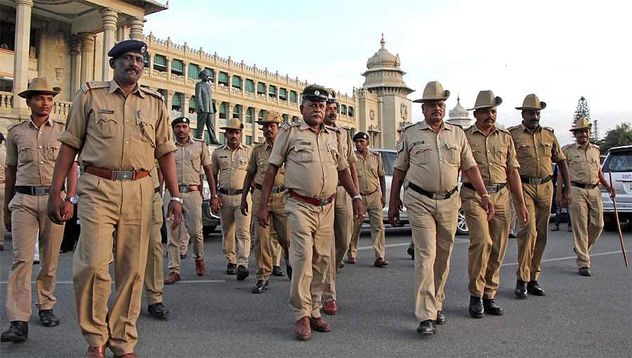 ಔರಾದ್ಕರ್ ವರದಿ ಜಾರಿ: ಪೊಲೀಸರ ವೇತನ ಪರಿಷ್ಕರಣೆ, ಯಾವ ಹುದ್ದೆಗೆ ಎಷ್ಟು ವೇತನ ಇಲ್ಲಿದೆ ಮಾಹಿತಿ