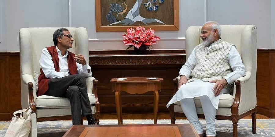 ಪ್ರಧಾನಿ ಮೋದಿ - ನೊಬೆಲ್ ಪುರಸ್ಕೃತ ಅಭಿಜಿತ್ ಬ್ಯಾನರ್ಜಿ ಭೇಟಿ, ಮಾತುಕತೆ