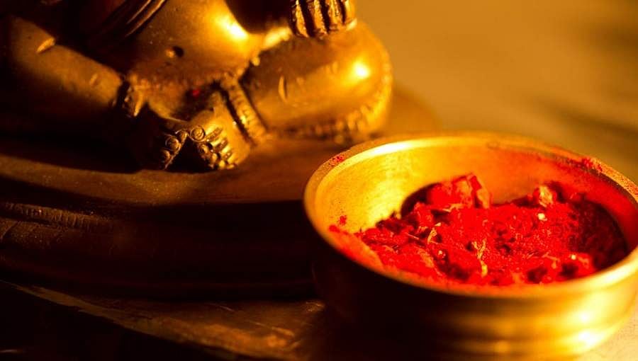 ದೇವಾಲಯಗಳಲ್ಲಿ ರಾಸಾಯನಿಕ ಮಿಶ್ರಿತ ಕುಂಕುಮಕ್ಕೆ ನಿಷೇಧ ಹೇರಲು ಸರ್ಕಾರ ಚಿಂತನೆ