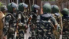 ನಕ್ಸಲ್ ಪೀಡಿತ ಬಸ್ತಾರ್ನಲ್ಲಿ CRPF ನಿಂದ 10 ಸಾವಿರಕ್ಕೂ ಹೆಚ್ಚು ರೇಡಿಯೋ ಸೆಟ್ ವಿತರಣೆ; ಯಾಕೆ ಗೊತ್ತಾ?