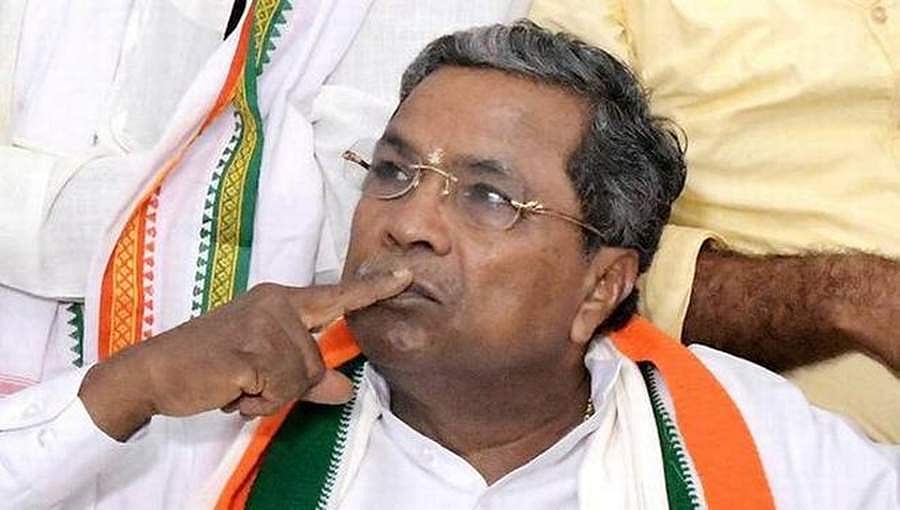 'ಮಾಜಿ ಸಿಎಂ ಸಿದ್ದರಾಮಯ್ಯ ವ್ಯಾಕರಣ ಮೇಷ್ಟ್ರು, ಆದರೂ ಅವರಿಗೆ ವ್ಯಾಕರಣ ಗೊತ್ತಿಲ್ಲ'