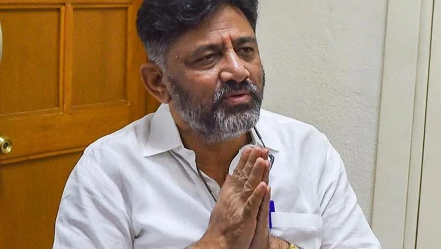 ಕಾನೂನು ತಜ್ಞರೊಂದಿಗೆ ಚರ್ಚಿಸಬೇಕು-ಡಿಕೆ ಶಿವಕುಮಾರ್ 