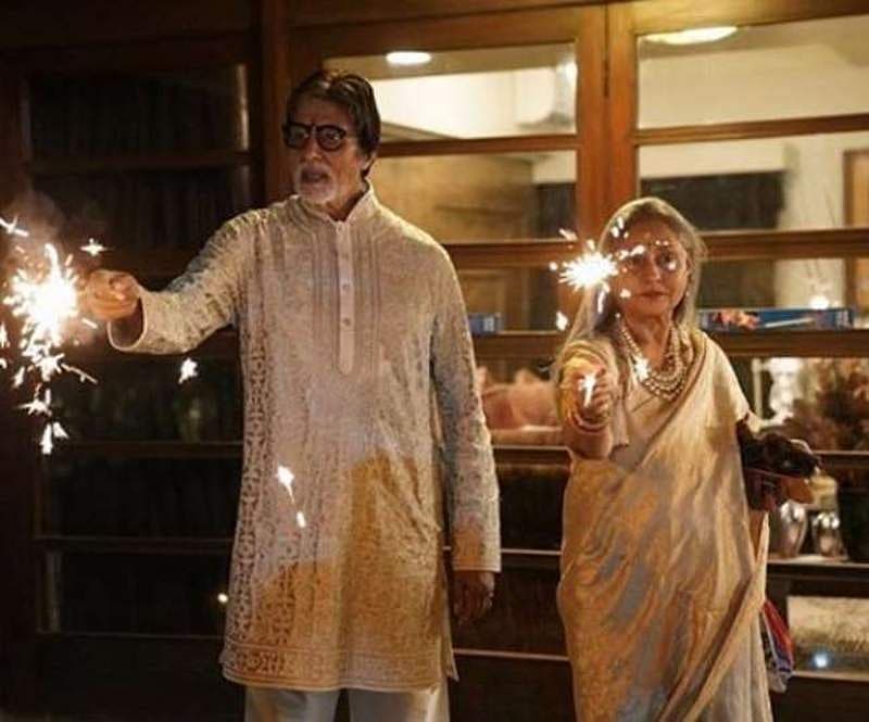 ಜಯ ಬಚ್ಚನ್ ಅವರೊಂದಿಗೆ ಸುರು ಸುರು ಬತ್ತಿ ಹಚ್ಚಿದ ಅಮಿತಾಬ್