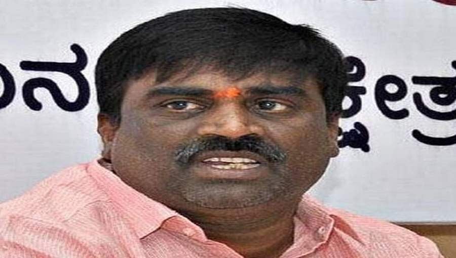ಬಿಜೆಪಿಗೆ 'ಬಳ್ಳಾರಿ' ಶಾಕ್: 48ಪದಾಧಿಕಾರಿಗಳ ಸಾಮೂಹಿಕ ರಾಜೀನಾಮೆ
