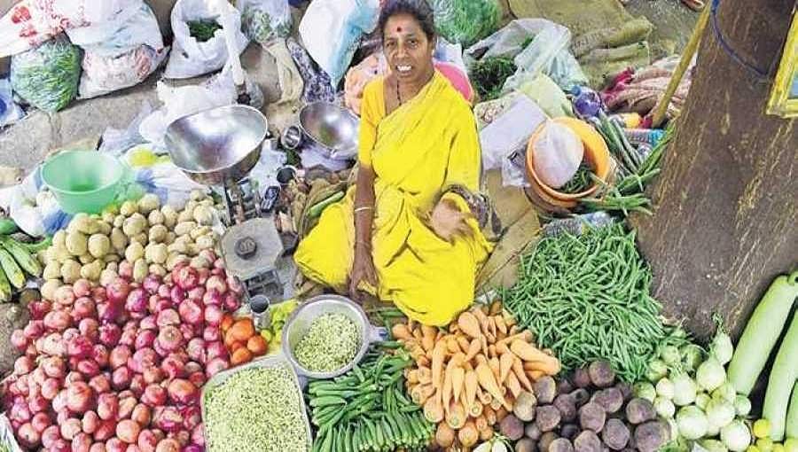 ಈರುಳ್ಳಿ ನಂತರ ಇದೀಗ ಗ್ರಾಹಕರಲ್ಲಿ ಕಣ್ಣೀರು ತರಿಸುತ್ತಿದೆ ಬೆಳ್ಳುಳ್ಳಿ