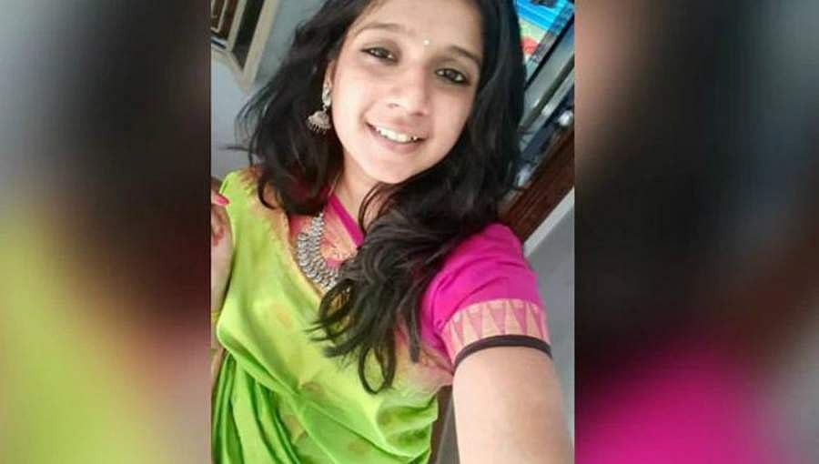 'ಗಾಳಿ ವಿರುದ್ಧ ಕೇಸ್ ದಾಖಲಿಸಿ': ಬ್ಯಾನರ್ ಬಿದ್ದು ಟೆಕ್ಕಿ ಸಾವಿಗೆ ಎಐಎಡಿಎಂಕೆ ಮುಖಂಡನ ಹೇಳಿಕೆ!