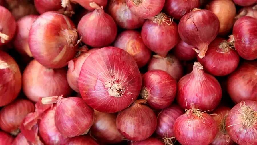 ಕರ್ನಾಟಕ ಸೇರಿ ದೇಶದ ಹಲವೆಡೆ ಈರುಳ್ಳಿ ಬೆಲೆ ಇಳಿಕೆ