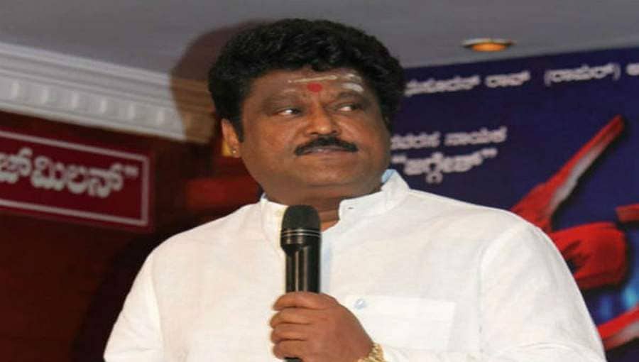 'ಬಾಹ್ಯ ಪ್ರಪಂಚದ ಹಣ, ಅಧಿಕಾರ, ಹೆಸರು, ಕೀರ್ತಿ ಎಲ್ಲವೂ ತೃಣಕ್ಕೆ ಸಮಾನ'