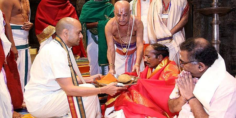 ಪಿಎಸ್ಎಲ್ ವಿ -47 ಉಡಾವಣೆ ಕ್ಷಣಗಣನೆ ಆರಂಭ, ಮುಂಜಾನೆಯೇ ತಿಮ್ಮಪ್ಪನ ದರ್ಶನ ಪಡೆದ ಶಿವನ್